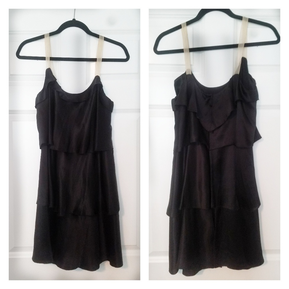 Vera Wang Tiered Dress